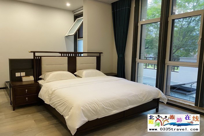 东戴河近海别墅(轻奢泳池小院)咨询与i的那个电话18633570222 15703350808