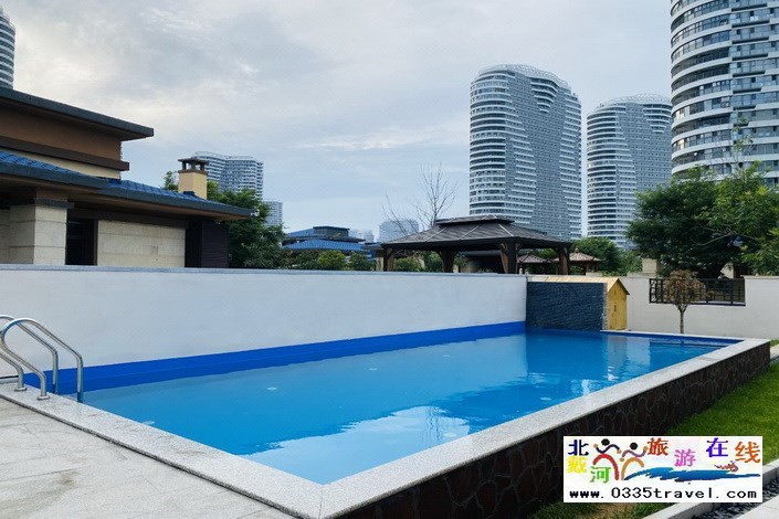 东戴河近海别墅(轻奢泳池小院)咨询与i的那个电话18633570222 15703350808