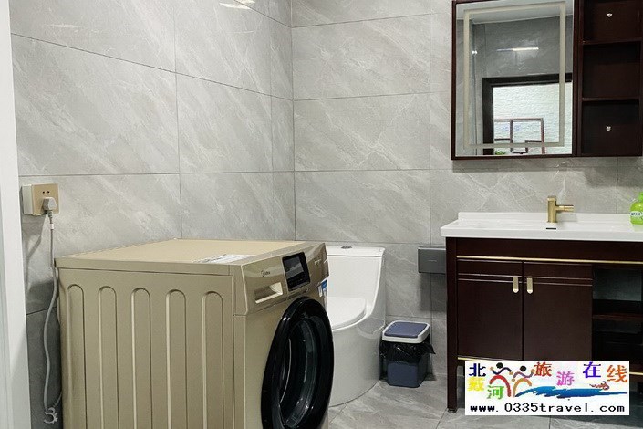 东戴河近海别墅(轻奢泳池小院)咨询与i的那个电话18633570222 15703350808