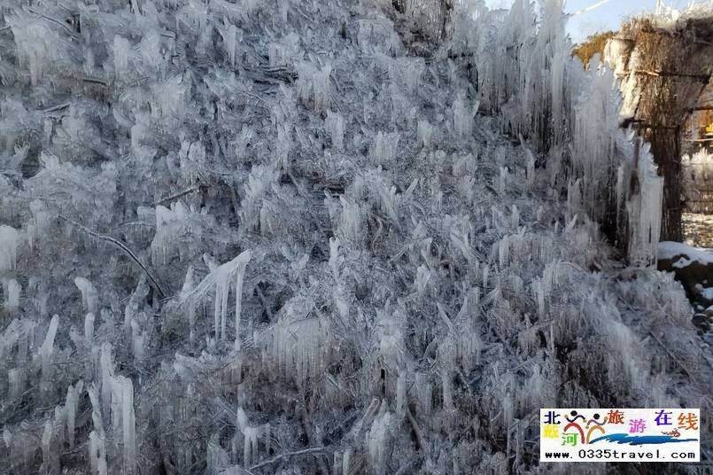 秦皇岛傍水崖景区-冬季滑雪夏季高山峡谷漂流